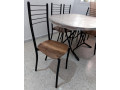 table-6-chaises-small-3