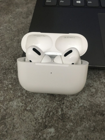 apple-air-pods-pro-2nd-gen-big-0