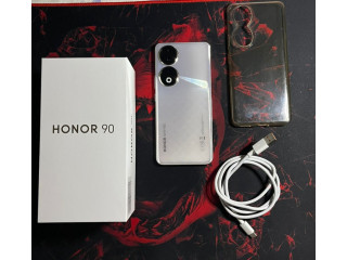 Honor 90