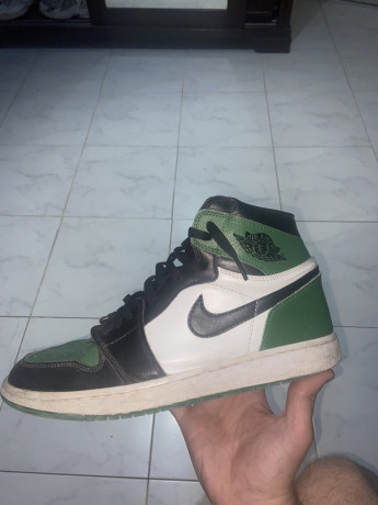 air-jordan-1-retro-high-og-pine-green-big-1