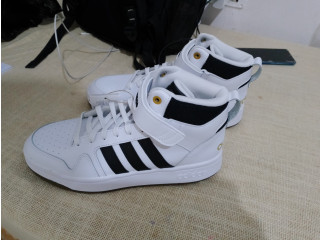 Adidas original pointure 41.5