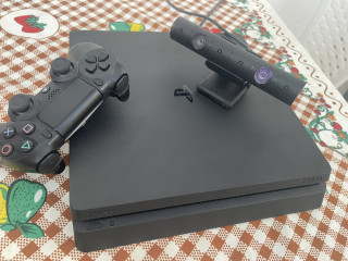 Playstation 4 Slim