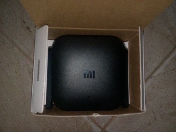 mi-wi-fi-range-extender-pro-big-2